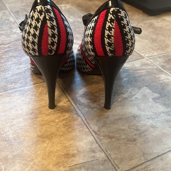 Nine West Shoe And purse Set - Picture 3 of 7